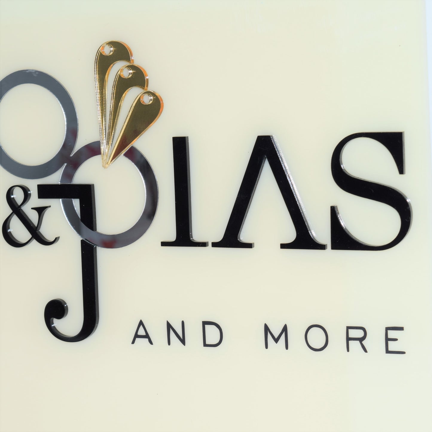 Logo 12 inches “squared shape” - GIDA DESIGN
