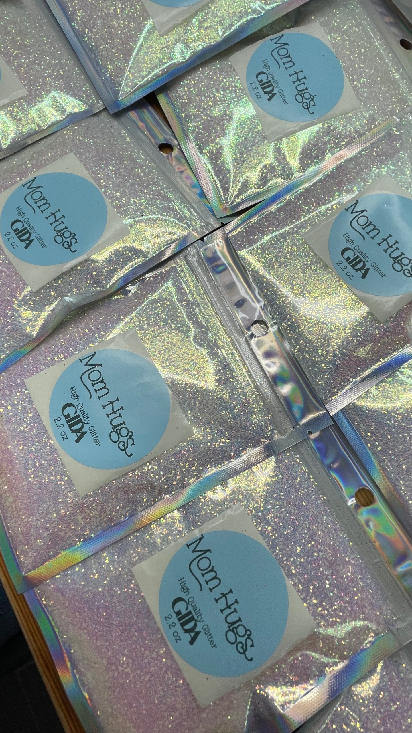 Mom Hugs Glitter - 2.2 oz - GIDA DESIGN
