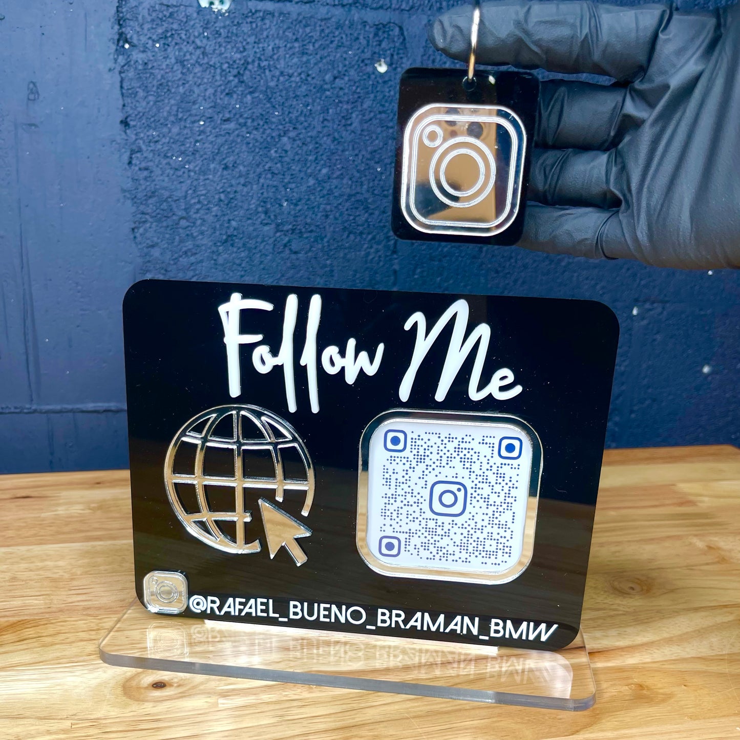Desk Acrylic QR Sign 6x8” - GIDA DESIGN
