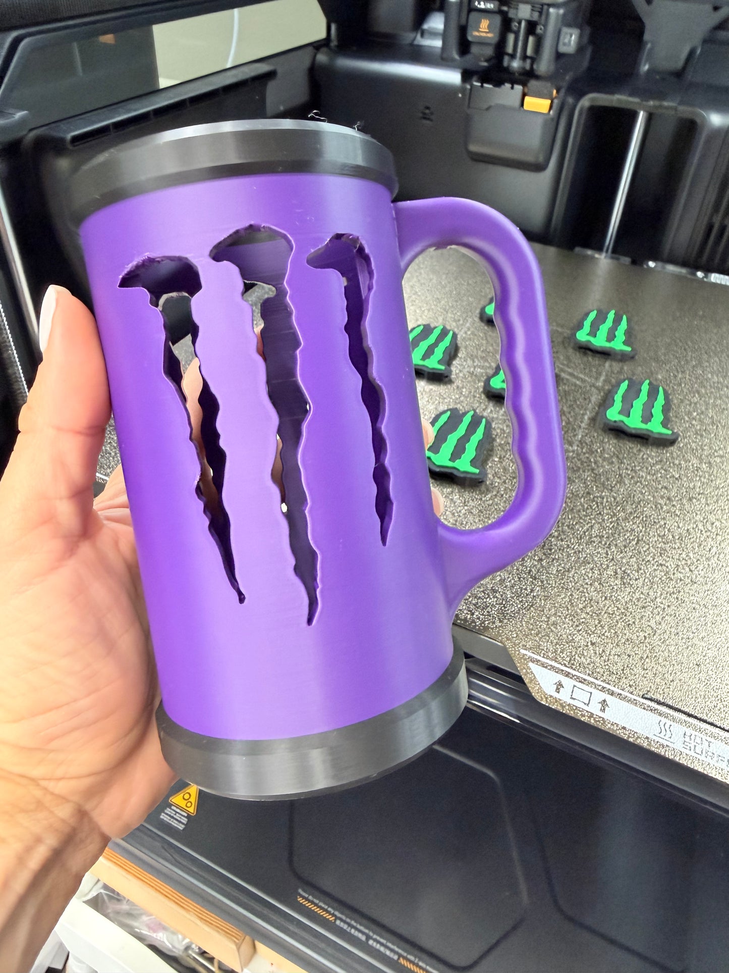 BLACK AND PURPLE 3D Printed customized Can cooler set: lid, keychain and opener SIZE 16 OZ