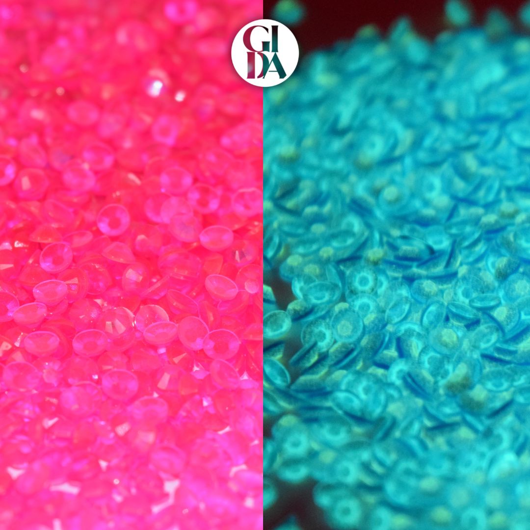 GLOW IN THE DARK - Hot Pink Flat Back Rhinestones - Bag 1.2 oz / 5.000 pcs - 3mm - GIDA DESIGN 