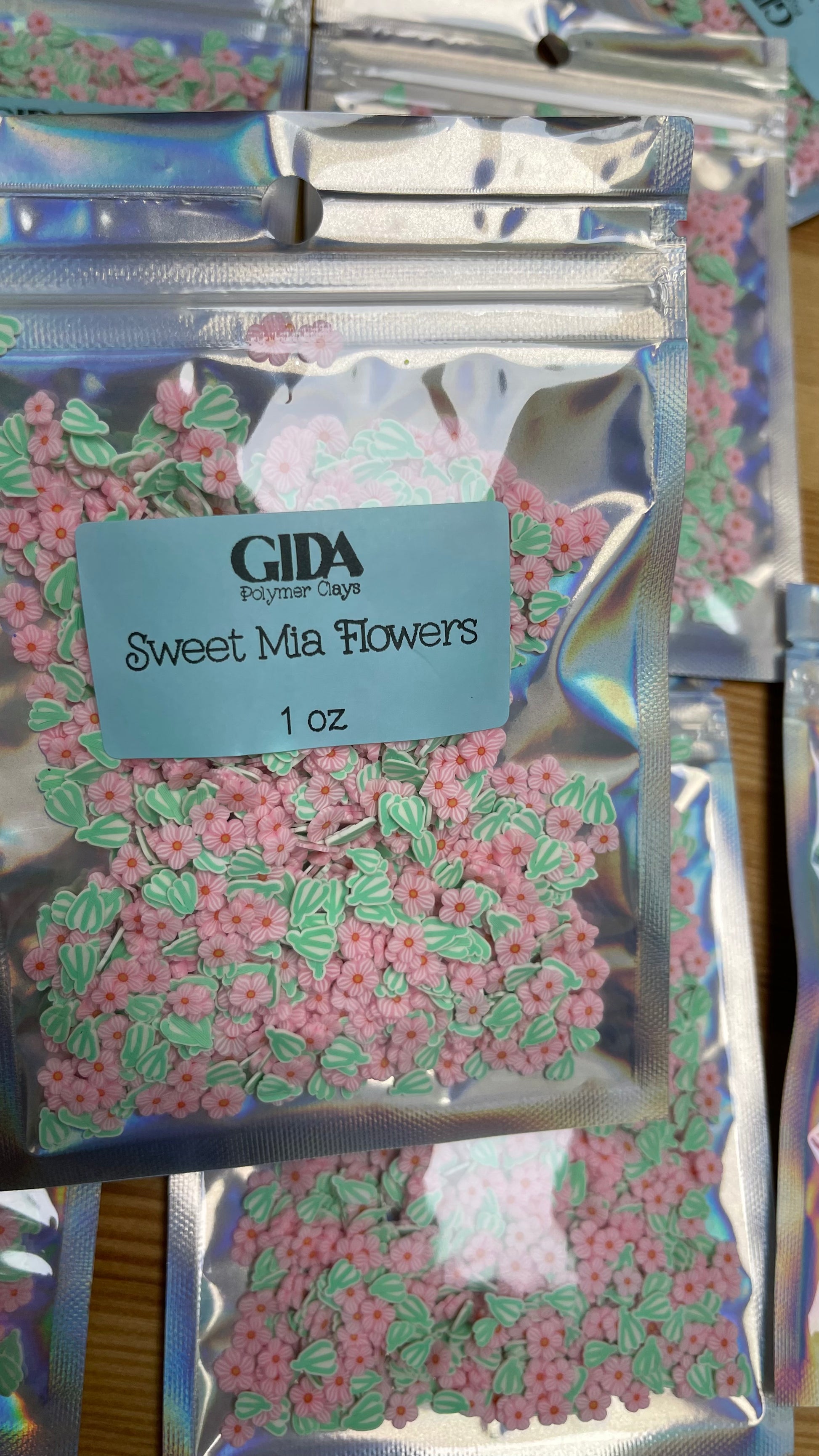 Sweet Mia Flowers Polymer clay 1 oz - GIDA DESIGN 
