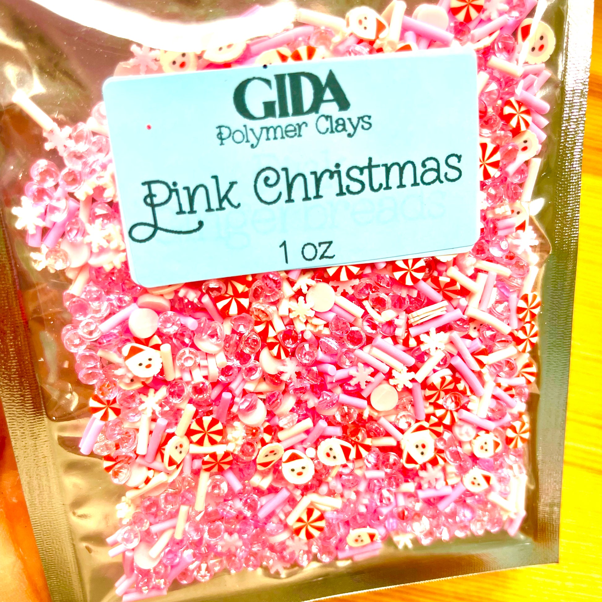 Pink Christmas Polymer clay 1 oz - GIDA DESIGN 